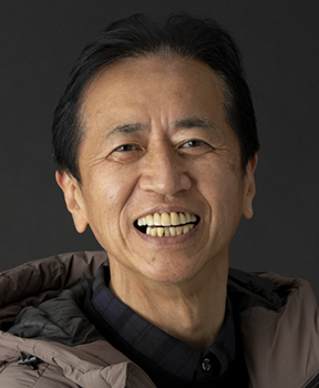 土屋 哲雄 氏